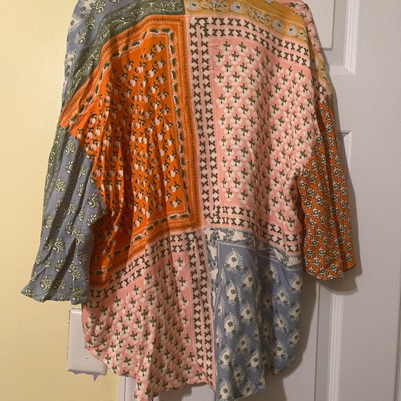 For @macym10 Jens pirates booty daydream button down - Picture 4 of 4